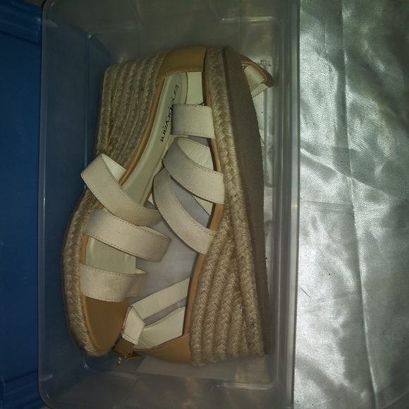 Wedges - Picture 2 of 2